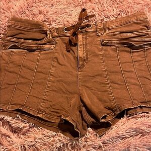 Torrid Festi Shorts. Size 18